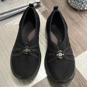 Zees black slip on woman’s shoes rarely worn extremely comfortable!